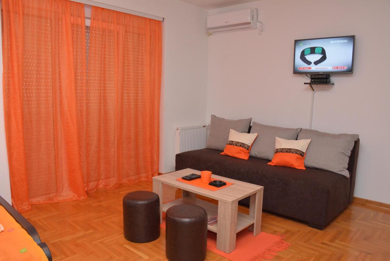 Apartman Radmanovac Hotel วรินรัชกา บานยา ภายนอก รูปภาพ